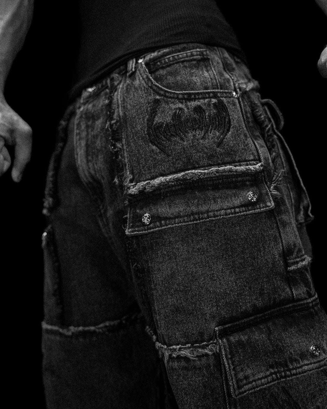 Oversized Distressed Denim Cargo jeans [VINTAGE WASH]